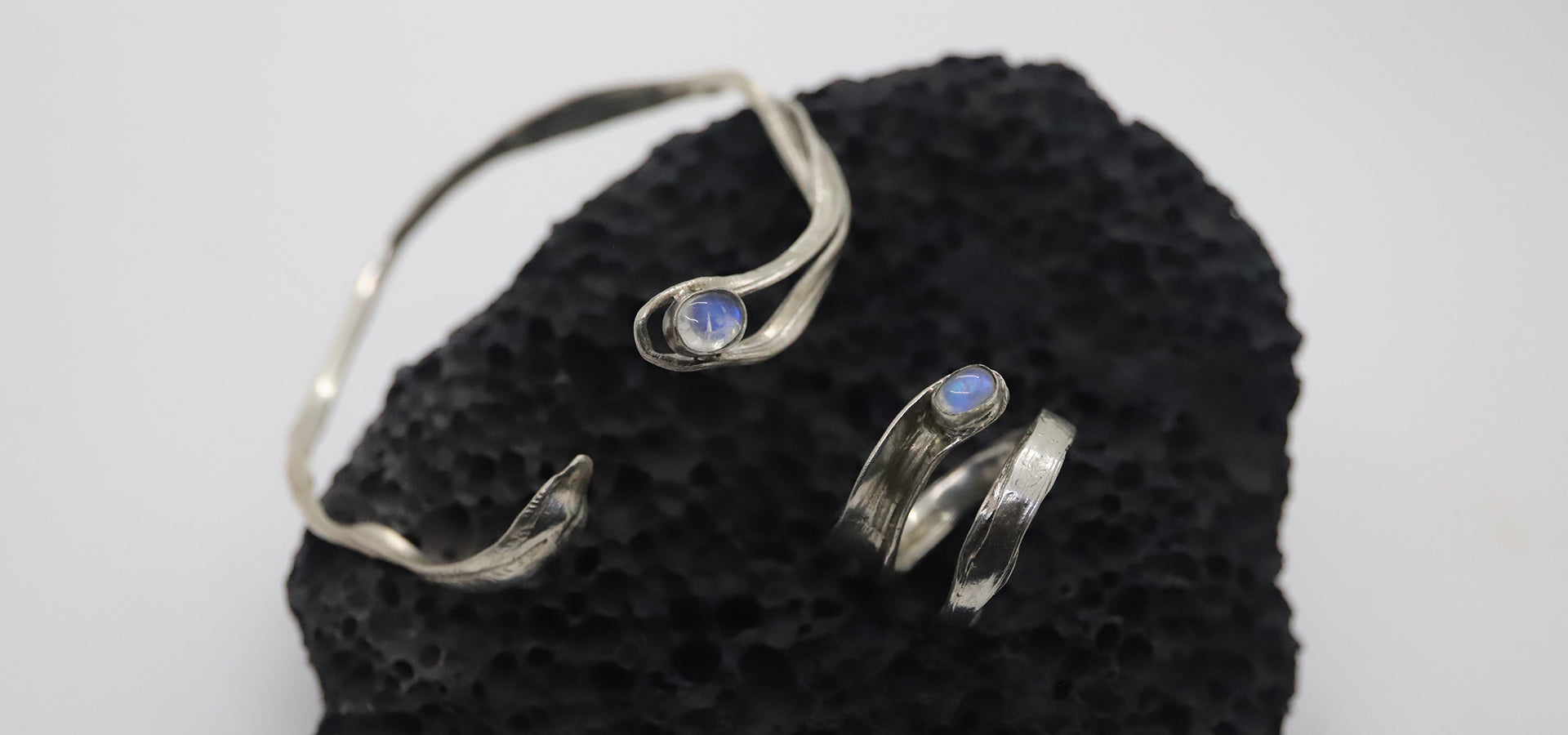 slider image slider_item_eL3jDr